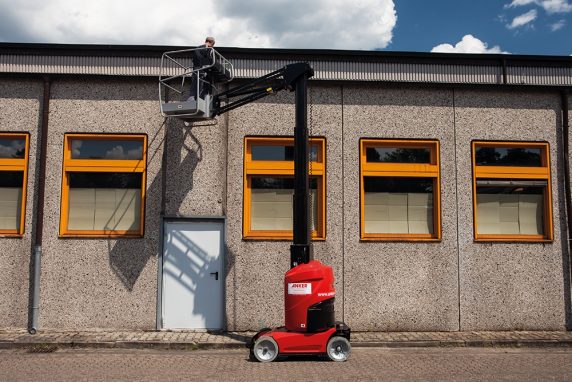 Elektro-Vertikalmast-Arbeitsbühnen mieten I Anker Vermietung