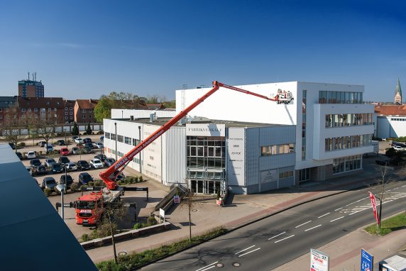 Lkw-Arbeitsbühnen mieten I ANKER Vermietung